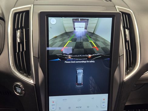 Certified 2024 Ford Edge Titanium image 17