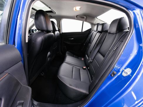 Used 2020 Nissan Sentra SR w/ Premium Package image 6