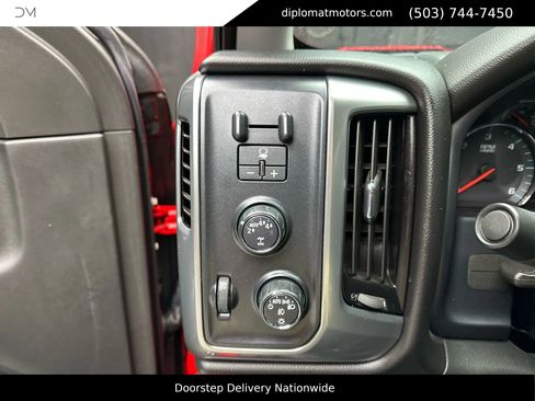 Used 2017 Chevrolet Silverado 1500 LT w/ All Star Edition image 27