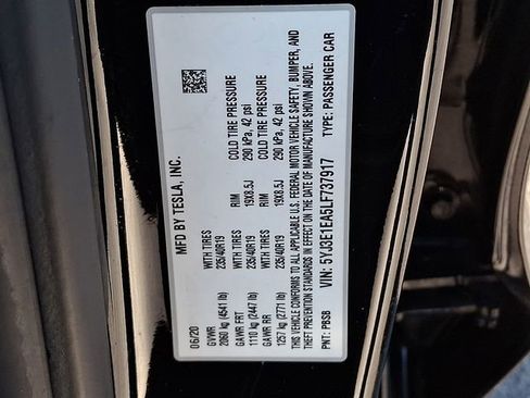 Used 2020 Tesla Model 3 Standard Range Plus RWD image 27