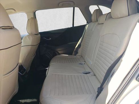 Used 2022 Subaru Outback Premium image 17
