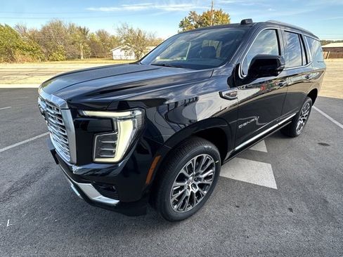 New 2026 GMC Yukon Denali image 12