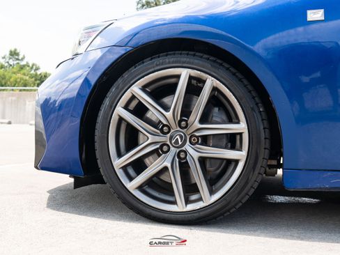 Used 2019 Lexus IS 300 F Sport w/ F Sport Package AWD/4WD image 9