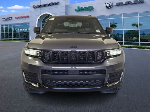 New 2025 Jeep Grand Cherokee L Laredo RWD image 3