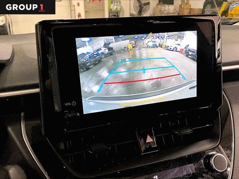 Used 2025 Toyota Corolla LE image 27