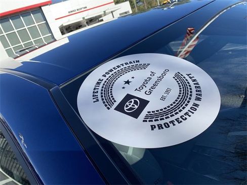 Used 2025 Toyota Camry SE image 35