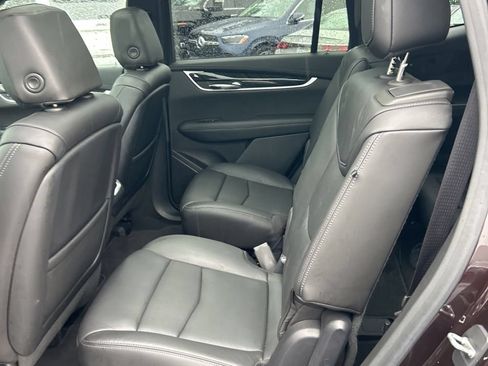 Used 2020 Cadillac XT6 Premium Luxury AWD/4WD image 14