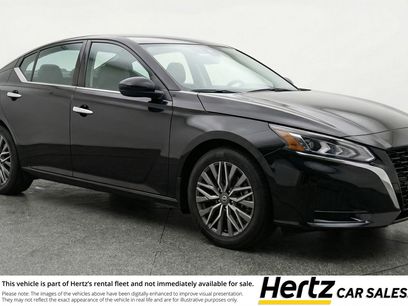 Used 2025 Nissan Altima 2.5 SV