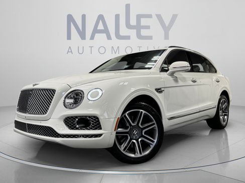 Used 2018 Bentley Bentayga AWD/4WD image 1