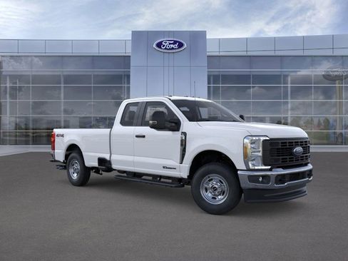 New 2025 Ford F250 XL w/ XL Chrome Package image 7