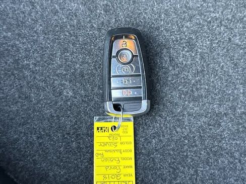 Used 2018 Ford Fusion Titanium FWD image 31