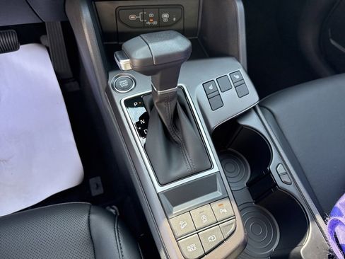 New 2026 Kia Sportage EX w/ EX Panorama Roof Package image 42