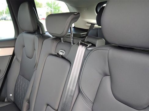 New 2026 Volvo XC90 B6 Plus w/ Protection Package Premier image 27