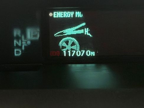 Used 2011 Toyota Prius Two image 25