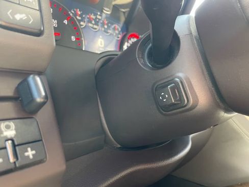 Used 2016 GMC Yukon XL Denali w/ Open Road Package AWD/4WD image 30