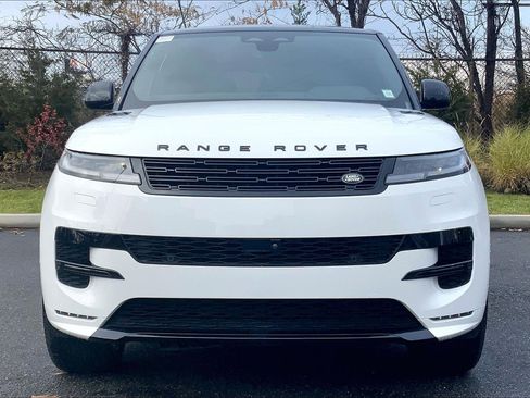 New 2025 Land Rover Range Rover Sport Dynamic SE image 3
