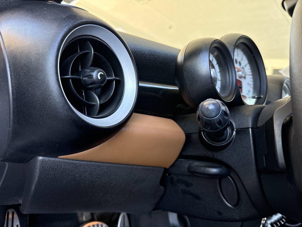 Used 2013 MINI Cooper Roadster S FWD image 16