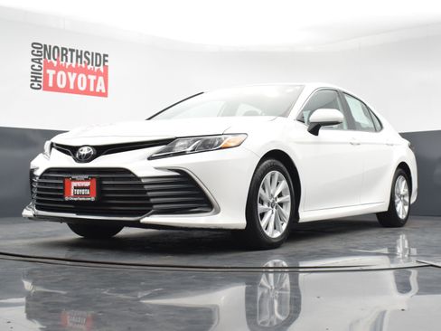 Used 2024 Toyota Camry LE image 30