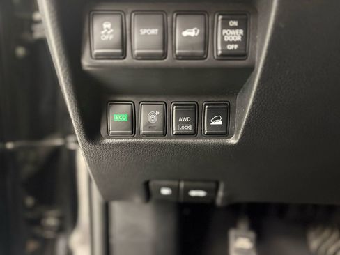 Used 2016 Nissan Rogue SL w/ SL Premium Package AWD/4WD image 26