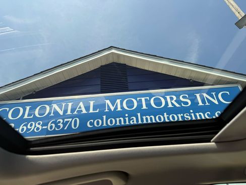Used 2011 Mercedes-Benz S 550 4MATIC image 17