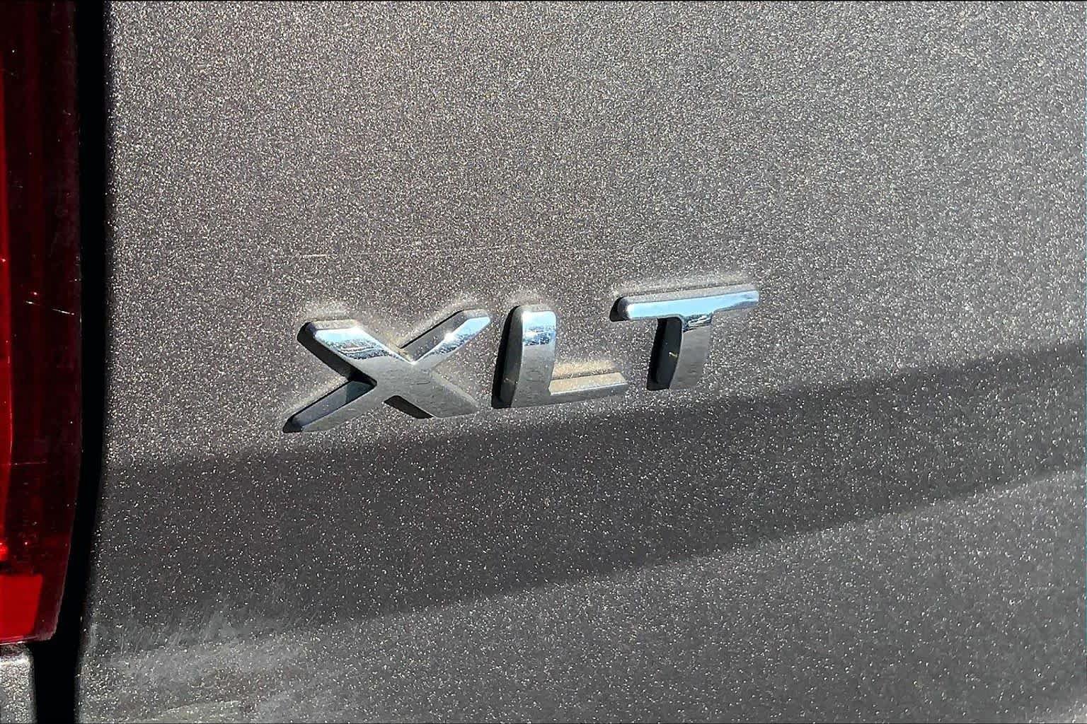 Used 2013 Ford Explorer XLT FWD image 9