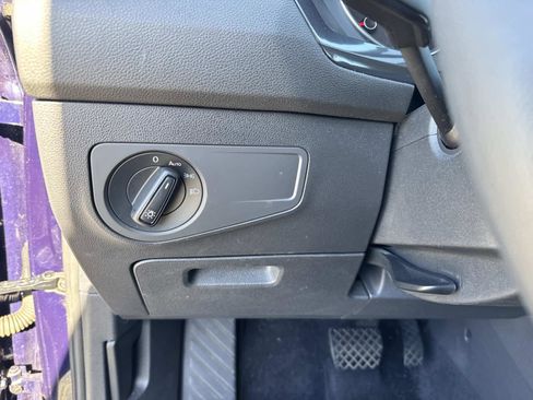 Used 2021 Volkswagen Tiguan S image 32