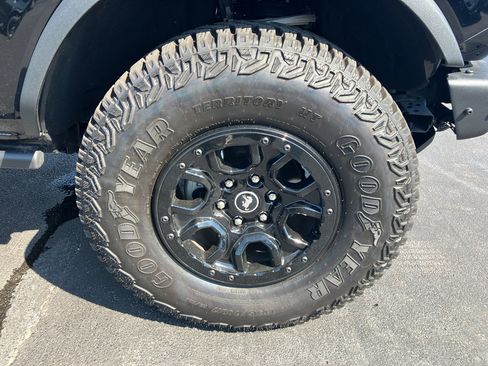 Used 2024 Ford Bronco Wildtrak AWD/4WD image 10