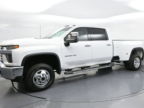Used 2022 Chevrolet Silverado 3500 LTZ w/ LTZ Convenience Package AWD/4WD image 3