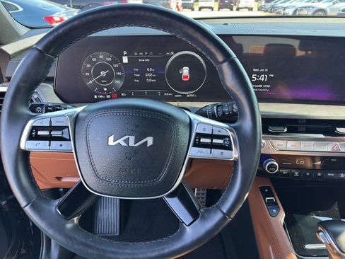 Used 2024 Kia Telluride SX X-Line AWD/4WD image 16