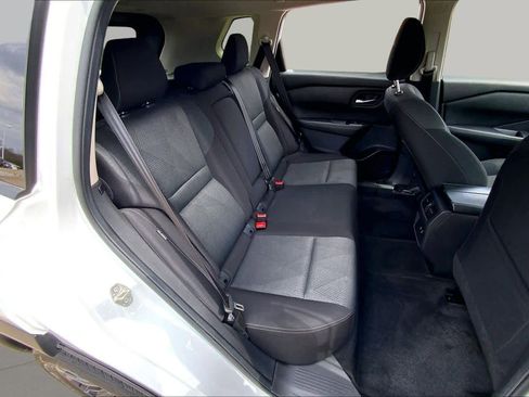 Used 2024 Nissan Rogue SV AWD/4WD image 34