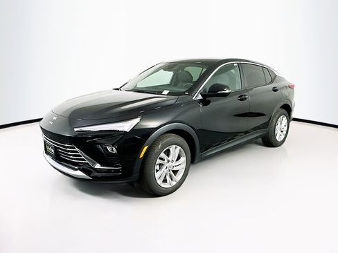 Used 2025 Buick Envista Preferred image 3