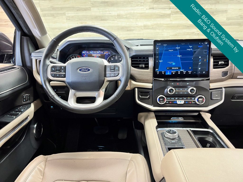 Used 2024 Ford Expedition Limited RWD image 2