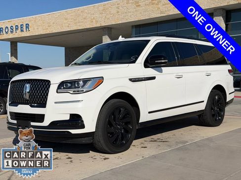 Used 2023 Lincoln Navigator Reserve image 7