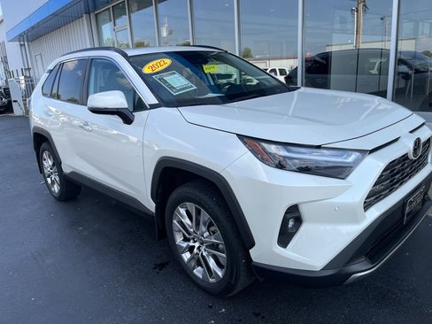 Used 2022 Toyota RAV4 Limited w/ Limited Grade Weather Package AWD/4WD image 9