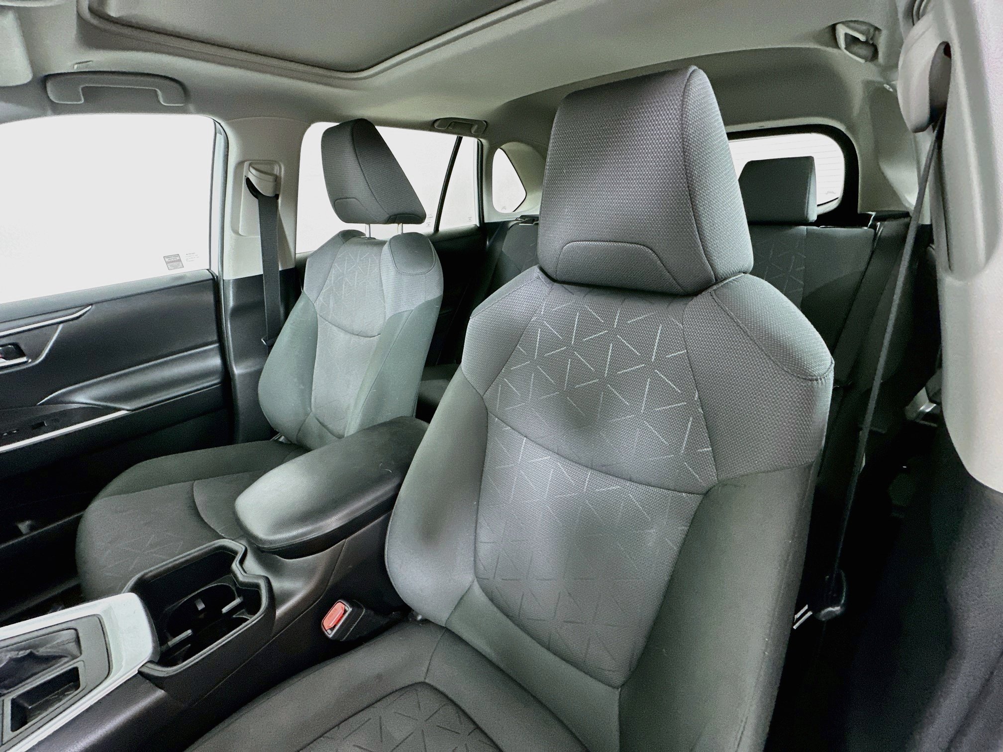 Used 2024 Toyota RAV4 XLE w/ Convenience Package AWD/4WD image 19