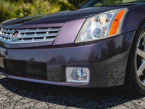 Used 2004 Cadillac XLR image 38
