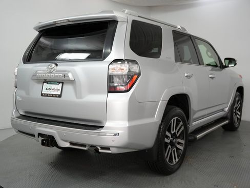 Used 2019 Toyota 4Runner Limited image 9