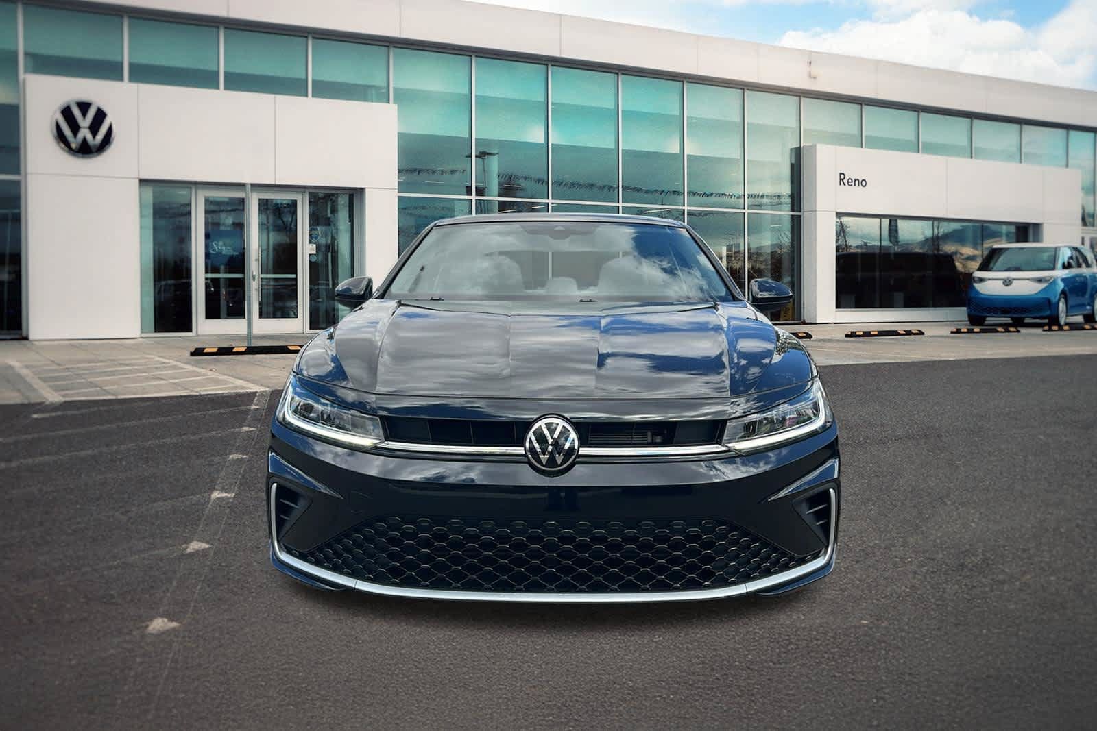 Used 2026 Volkswagen Jetta SE FWD image 2