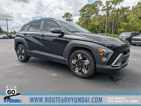 Certified 2025 Hyundai Kona SEL FWD image 1