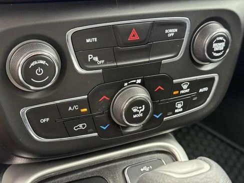 Used 2019 Jeep Compass Sport AWD/4WD image 36