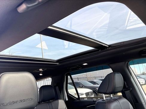 Used 2025 Honda Pilot Black Edition image 20