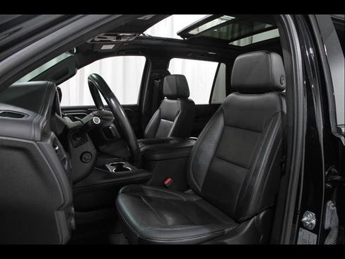 Used 2021 Chevrolet Tahoe Z71 w/ Z71 Signature Package AWD/4WD image 5
