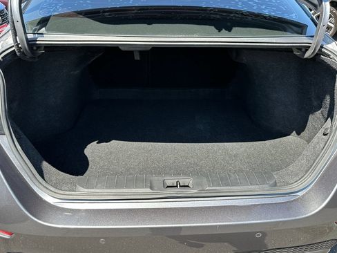 Used 2020 Nissan Sentra SR w/ Electronics Package FWD image 21