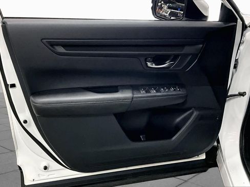 Used 2025 Honda CR-V EX image 19