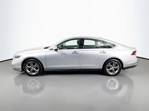 Used 2024 Honda Accord EX image 4