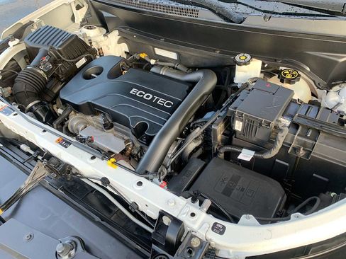 Used 2019 Chevrolet Equinox LT image 28