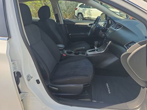Used 2015 Nissan Sentra SV w/ Navigation Package image 11