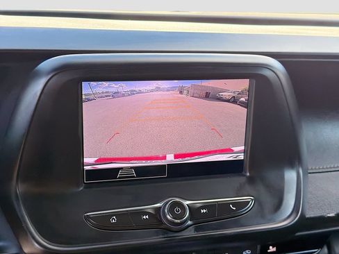 Used 2022 Chevrolet Camaro LT RWD image 13