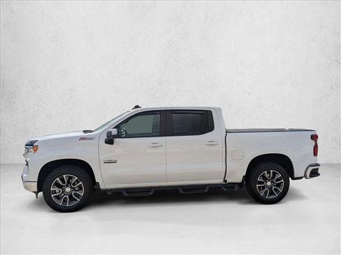 Used 2024 Chevrolet Silverado 1500 LT AWD/4WD image 8