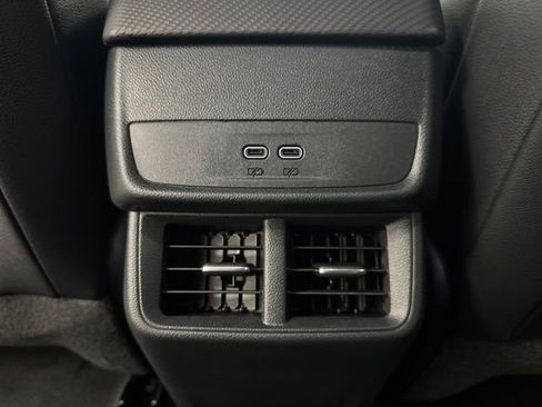 New 2026 Chevrolet Equinox LT w/ Convenience Package II FWD image 25